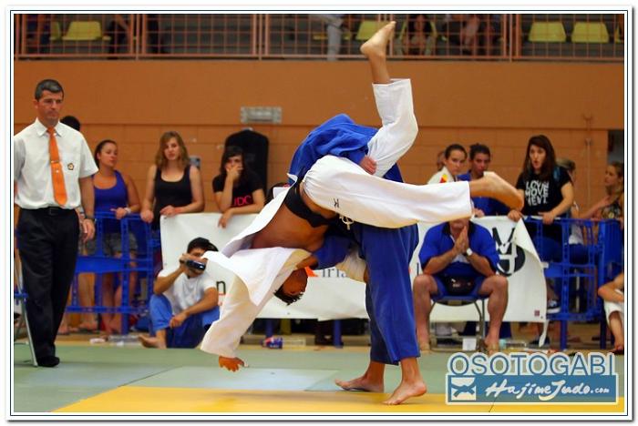 JCMB2011 90070